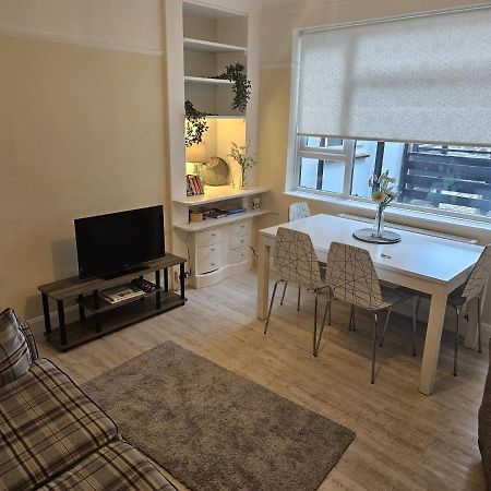 Leigh-On-Sea Retreat - 2 Bedroom Apartment Dış mekan fotoğraf